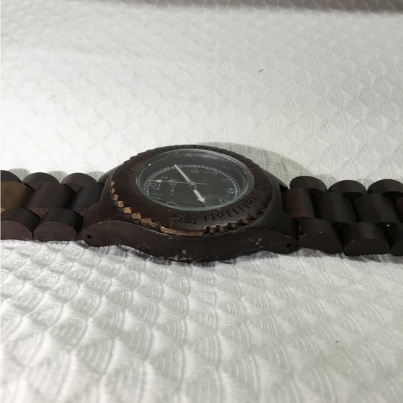 Earth watch - Picture 2 of 12